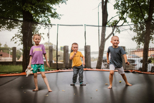 Children's attractions in Vyborg - trampoline